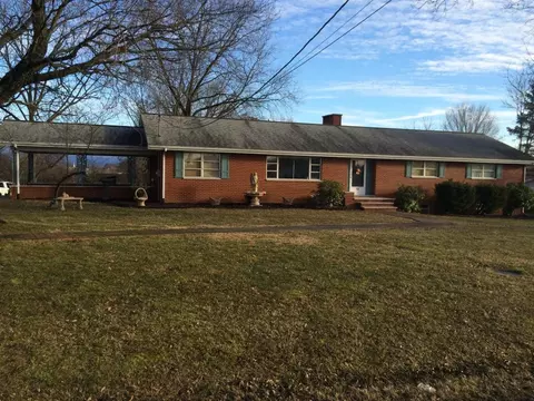 704 E Barton Ridge Road Greeneville Tn 37745, Greeneville, TN 37745 photo 1