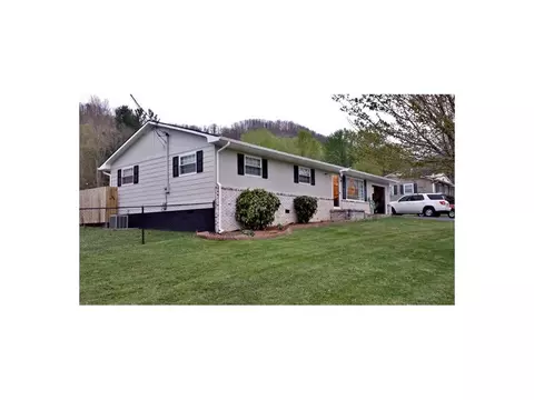 101 Deaton Street Erwin Tn 37650, Erwin, TN 37650 photo 2