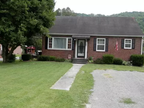 316 Maple Avenue Big Stone Gap Va 24219, Big Stone Gap, VA 24219 photo 1
