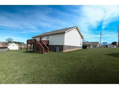 367 Walkers Bend Road Gray Tn 37615, Gray, TN 37615 photo 5