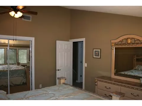 325 Hickory Bluff Johnson City Tn 37601, Johnson City, TN 37601 photo 17