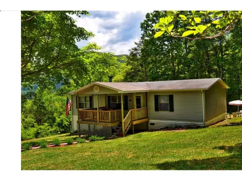 151 Lyons Road Hampton Tn 37658, Hampton, TN 37658 photo 1