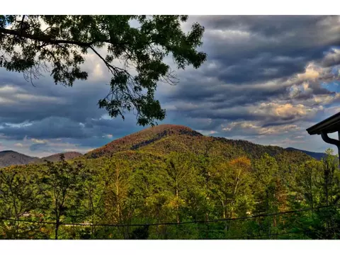 151 Lyons Road Hampton Tn 37658, Hampton, TN 37658 photo 10