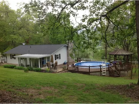 129 Helton Road Hampton Tn 37658, Hampton, TN 37658 photo 7