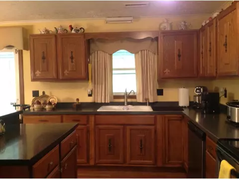 129 Helton Road Hampton Tn 37658, Hampton, TN 37658 photo 13