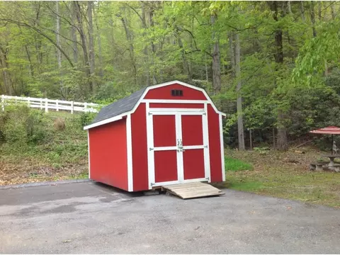 129 Helton Road Hampton Tn 37658, Hampton, TN 37658 photo 9