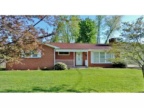 151 Sara Day Road Erwin Tn 37650, Erwin, TN 37650 photo 2