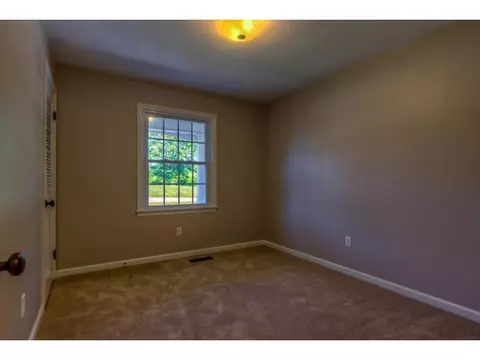 7365 White Pine Circle Bristol Va 24201, Bristol, VA 24201 photo 17