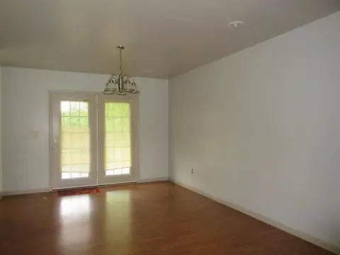 19 Pippin Circle Erwin Tn 37650, Erwin, TN 37650 photo 3