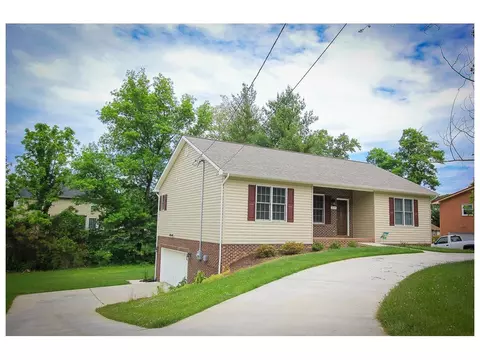 419 Lambeth Johnson City Tn 37601, Johnson City, TN 37601 photo 2