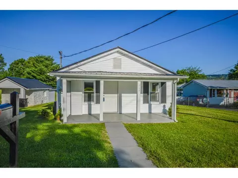 732 Roberts Street Erwin Tn 37650, Erwin, TN 37650 photo 2