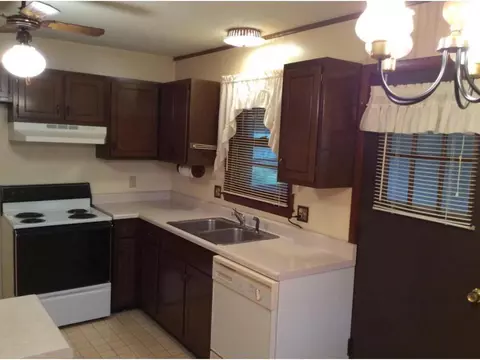 265 Springfield Drive Bristol Tn 37620, Bristol, TN 37620 photo 3