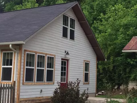 105 Ritchie Road Hampton Tn 37658, Hampton, TN 37658 photo 2