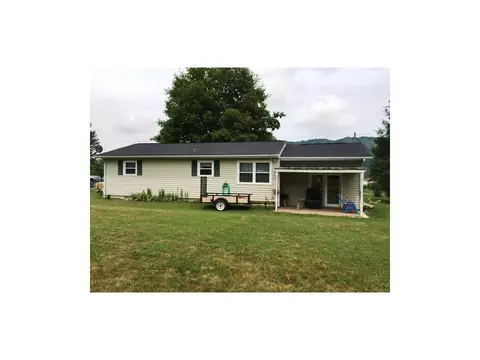 220 Simmons Avenue Erwin Tn 37650, Erwin, TN 37650 photo 3
