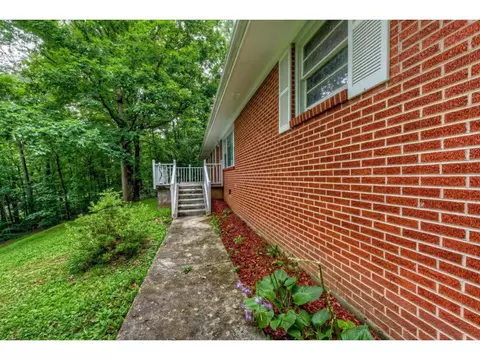 70 Pine Circle Drive Bristol Va 24201, Bristol, VA 24201 photo 16