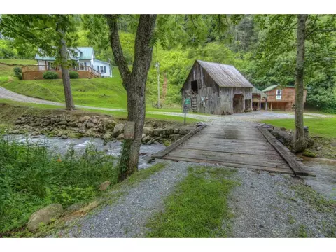 112 Forgotten Lane Hampton Tn 37658, Hampton, TN 37658 photo 1