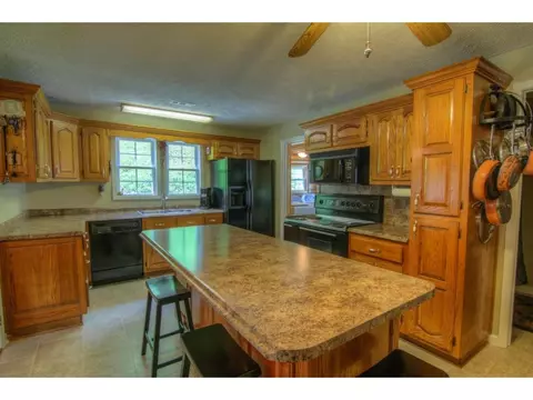 112 Forgotten Lane Hampton Tn 37658, Hampton, TN 37658 photo 17