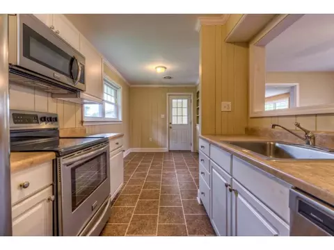 201 Hemlock Road Bristol Tn 37620, Bristol, TN 37620 photo 5