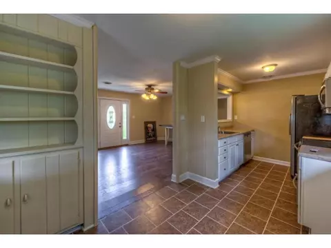 201 Hemlock Road Bristol Tn 37620, Bristol, TN 37620 photo 8