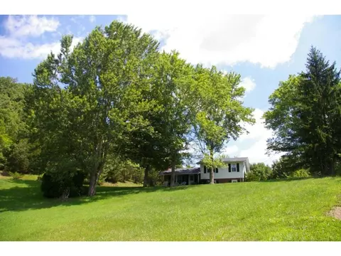 126 Broom Hollow Road Fall Branch Tn 37656, Fall Branch, TN 37656 photo 2