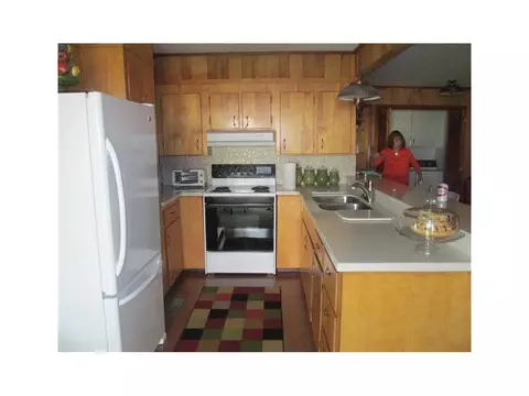 305 Liberty Erwin Tn 37650, Erwin, TN 37650 photo 2