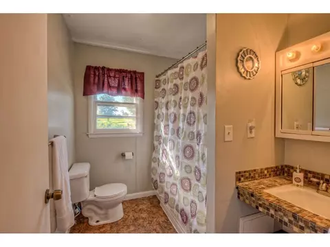 406 Highlands Avenue Glade Spring Va 24340, Glade Spring, VA 24340 photo 3