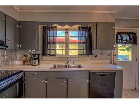 406 Highlands Avenue Glade Spring Va 24340, Glade Spring, VA 24340 photo 10