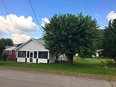 1011 Prince Street Erwin Tn 37650, Erwin, TN 37650 photo 1