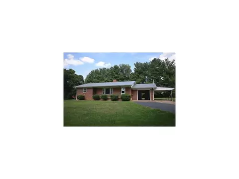 110 Lewis Lane Erwin Tn 37650, Erwin, TN 37650 photo 2
