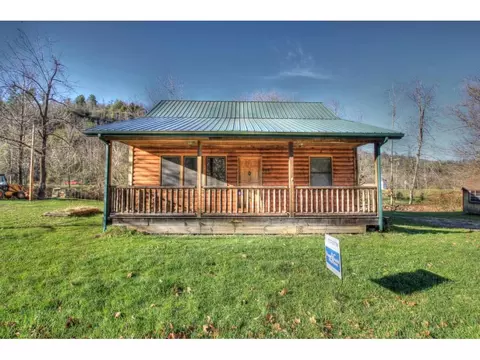 128 Spivey Mtn Road Erwin Tn 37650, Erwin, TN 37650 photo 2