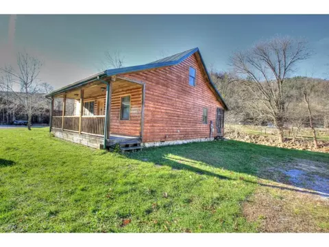 128 Spivey Mtn Road Erwin Tn 37650, Erwin, TN 37650 photo 3
