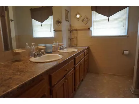 245 Fieldstone Loop Mosheim Tn 37818, Mosheim, TN 37818 photo 9