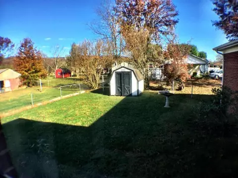 1087 7th Street Erwin Tn 37650, Erwin, TN 37650 photo 14