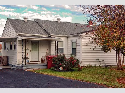 2333 Eastside Avenue Johnson City Tn 37601, Johnson City, TN 37601 photo 2