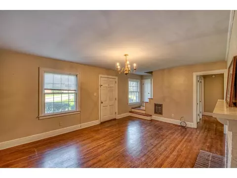 220 Jefferson Drive Bristol Va 24201, Bristol, VA 24201 photo 2
