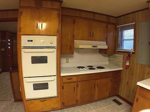 125 Sycamore Street Erwin Tn 37650, Erwin, TN 37650 photo 3