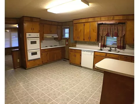 125 Sycamore Street Erwin Tn 37650, Erwin, TN 37650 photo 9