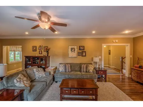 335 Arnold Road Bristol Tn 37620, Bristol, TN 37620 photo 8