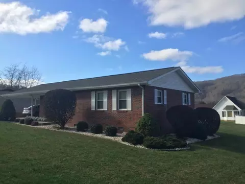 309 Simmons Avenue Erwin Tn 37650, Erwin, TN 37650 photo 3