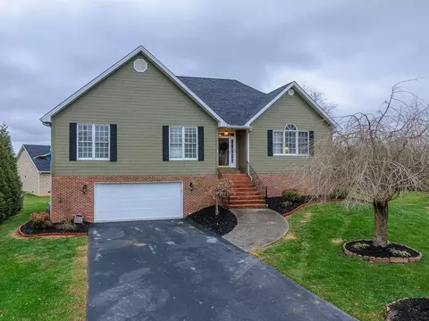 3 Cathedral Court Johnson City Tn 37601, Johnson City, TN 37601 photo 2