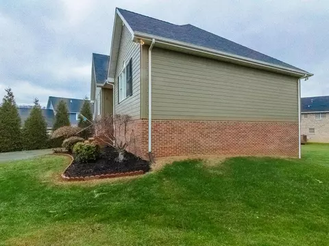 3 Cathedral Court Johnson City Tn 37601, Johnson City, TN 37601 photo 32
