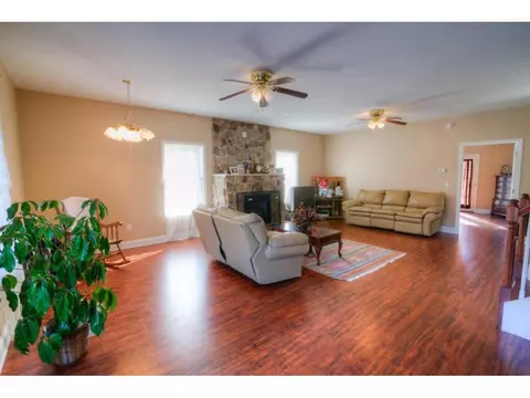 18540 Beech Grove Glade Spring Va 24340, Glade Spring, VA 24340 photo 5
