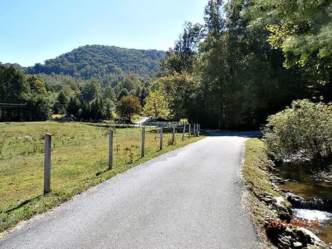 246 Falls Road Hampton Tn 37658, Hampton, TN 37658 photo 19