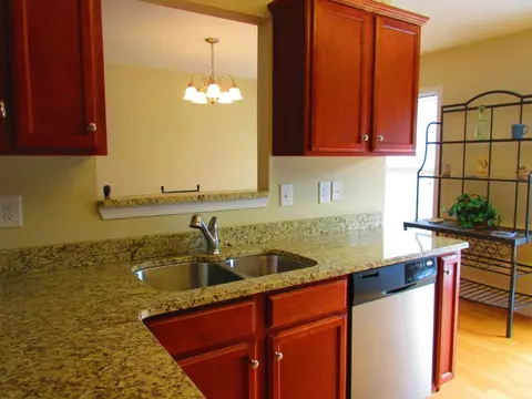 185 Azalea Ridge Johnson City Tn 37601, Johnson City, TN 37601 photo 11