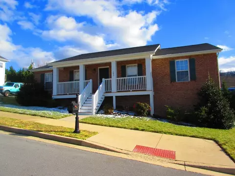 185 Azalea Ridge Johnson City Tn 37601, Johnson City, TN 37601 photo 29