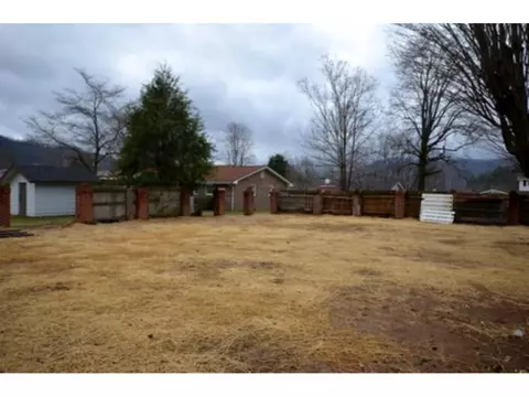 605 Sinasta Erwin Tn 37650, Erwin, TN 37650 photo 36