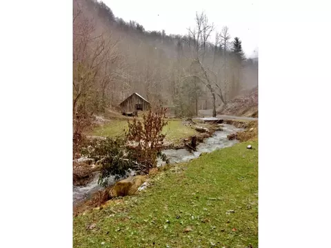 534 Tumbling Creek Road Erwin Tn 37650, Erwin, TN 37650 photo 9