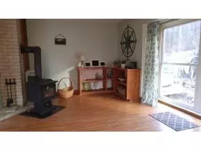 145 Cherokee Lane Hampton Tn 37658, Hampton, TN 37658 photo 4