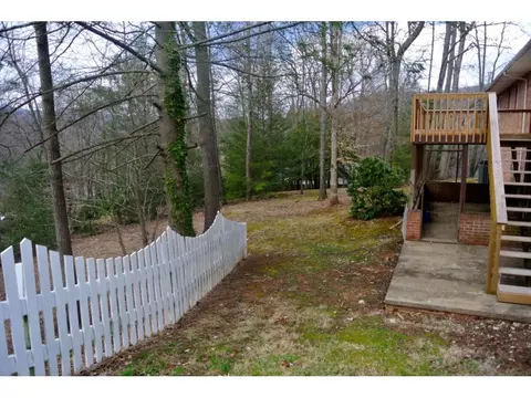 630 Ash Street Erwin Tn 37650, Erwin, TN 37650 photo 3