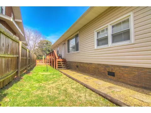 706 Watauga Johnson City Tn 37601, Johnson City, TN 37601 photo 16